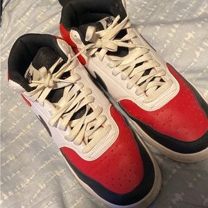 Nike Court versions